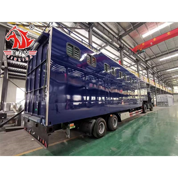 邢台货箱式运马车